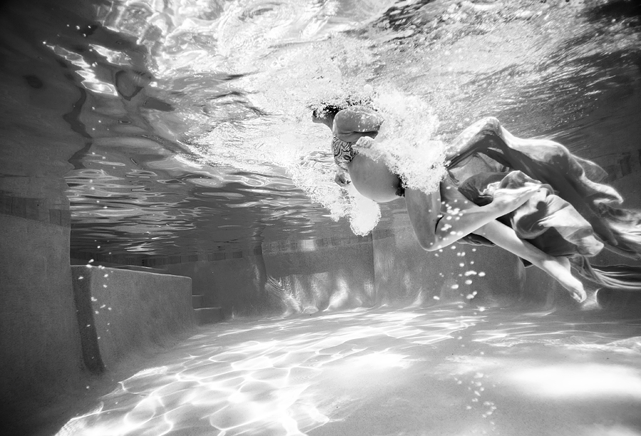 Underwater Maternity Photos
