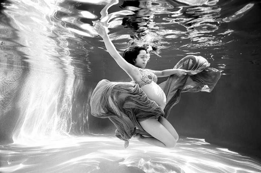 Underwater Maternity Photos