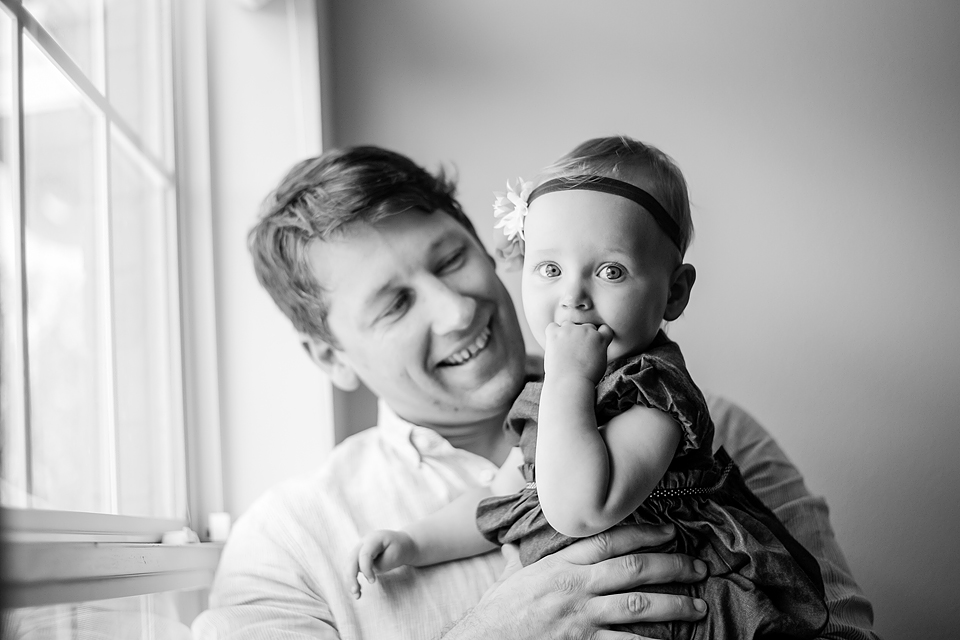 gorgeous indoor family photos